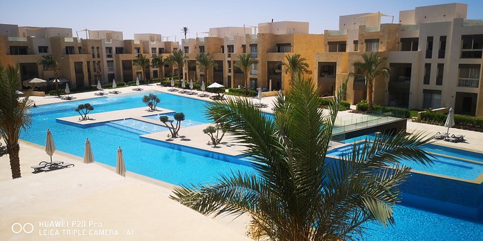 apartment for sale with pool view  at elGOUNA